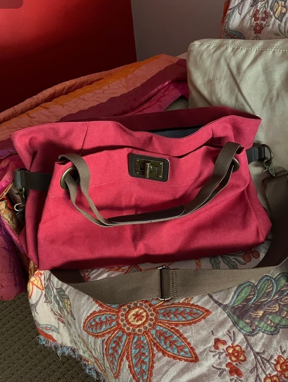 Zede Canvas Tote Bag in Raspberry Pink with Adjustable Strap
